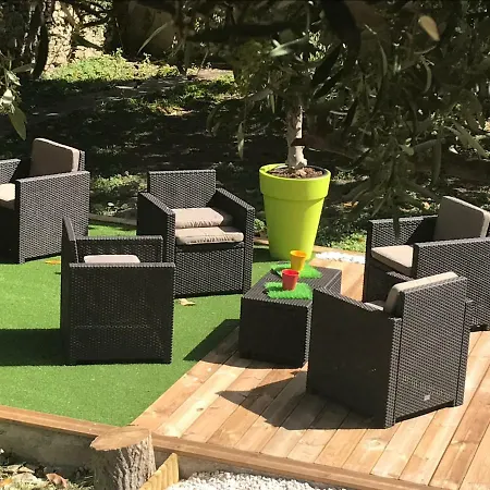 Bed and breakfast - Le Jardin Du Palais 2*